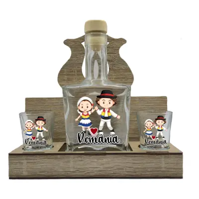 Port popular tarani, romania, suport din lemn cu sticla si 2 pahare, model hgs042